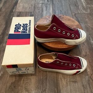 1980s NEW Vintage kids sneakers